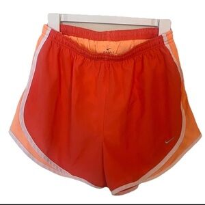 Nike Women's Orange Athletic Shorts Medium Casual Comfy Sports Activewear
